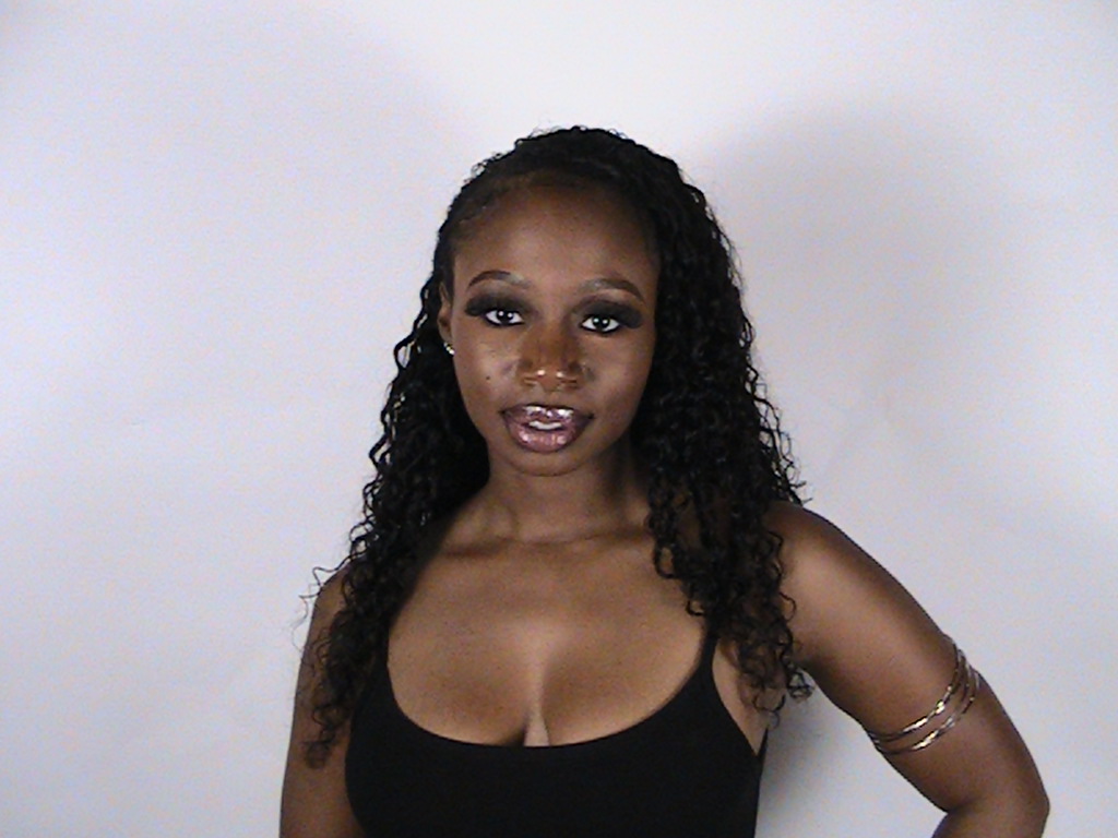 modelmarathon.tearyeyed